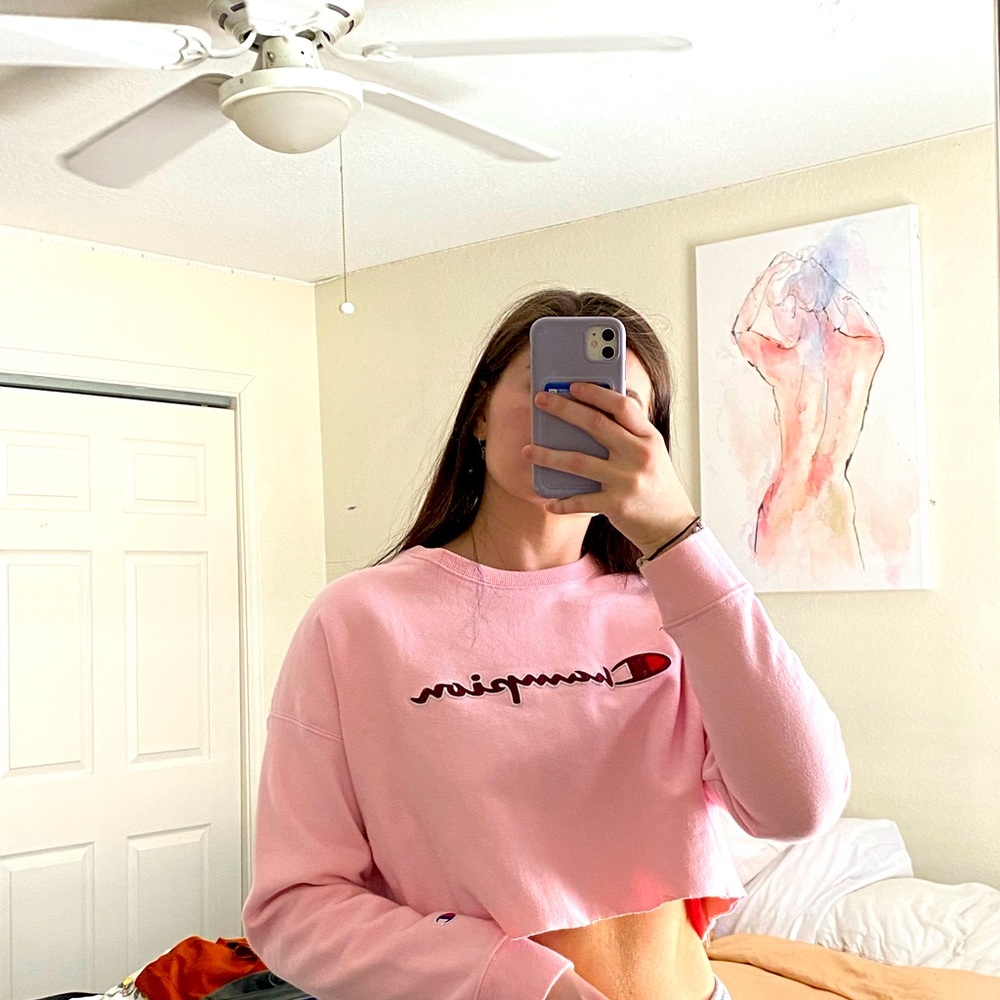 cropped champion sweatshirt